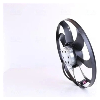 Větrák, chlazení motoru NISSENS 85798