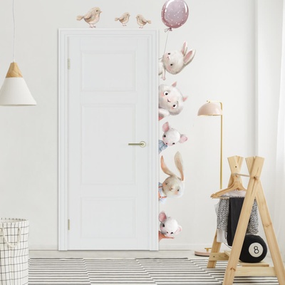 INSPIO 9295f Samolepky na zeď pro děti - Akvarelová zvířátka kolem dveří, velikost 90 x 70 cm