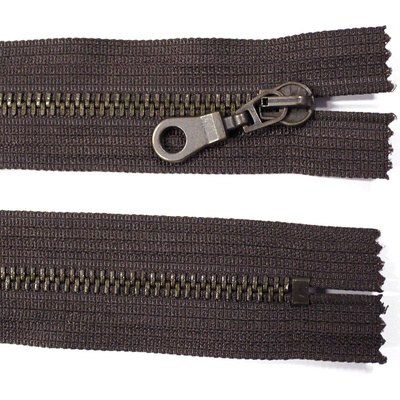 Kovový zip no.5 nerozepínací 18cm tmavě hnědý (staromosazné zoubky)