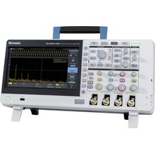 Tektronix TBS2204B digitálny osciloskop 200 MHz 2 GSa/s 8 Bit 1 ks