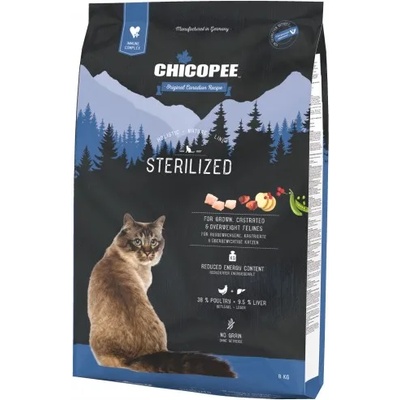 Chicopee Holistic Nature Line Sterilized - пълноценна храна за кастрирани котки от всички породи, над 1 година, БЕЗ ЗЪРНО, с птици и черен дроб, 8 кг