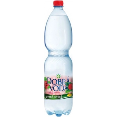 Dobrá voda Jemně perlivá s příchutí lesní jahoda 1,5 l