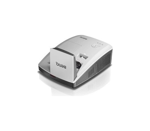 BenQ MH856UST+