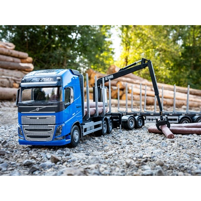 EMEK VOLVO FH16 750 lesovoz + príves