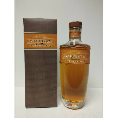 Mauricia Signature 45% 0,7 l (karton)