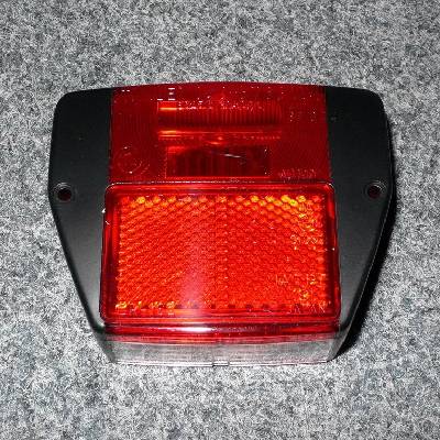 Sklíčko zadního světla Yamaha DT50M, FS1