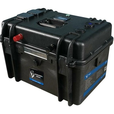 Ultimatron LiFePO4 baterie 25,6V 100Ah 2560Wh voděodolná IP65 v kufru Smart BMS Bluetooth trakční i outdoor použití (Voděodolná LiFePO4 baterie 25,6V 100Ah (2560Wh) v odolném kufru s Bluetooth a