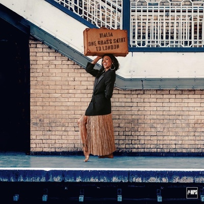 Malia One Grass Skirt To London [2 LP