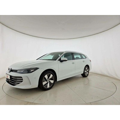 Volkswagen Passat Variant 1.5 eTSI Business DSG 110 kW