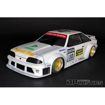 APlastics Karoséria Mustang Fox Body 1993 H.C.W.B. stang 1/10 200 mm