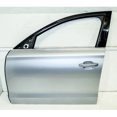 dveře přední levé AUDI A8 4H0 lift 4H0831051B