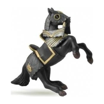 Papo Con in black armor