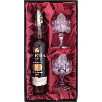 BOHEMIA CRYSTAL Dárková sada rumu A.H. Riise Gold Medal + 2 sklenice brus Klasik 250 ml