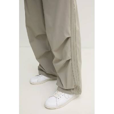 adidas Originals Спортен панталон adidas Originals Parachute Pant в зелено с изчистен дизайн IZ4849 (IZ4849)