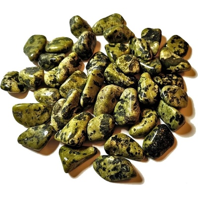 Serpentin tromlovaný světlý (hadovec -chytha)