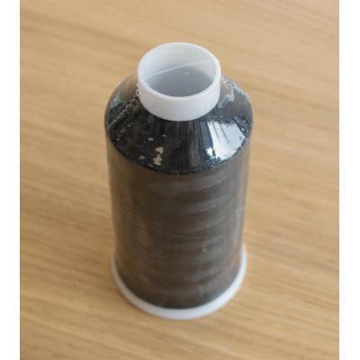 Vyšívací nit černá - 1ks velký kón ( 5000m ) – Zboží Mobilmania