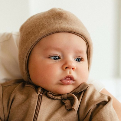 Eevi Merino zaväzovacia čiapočka karamelová