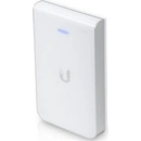Access pointy a routery Ubiquiti UAP-AC-IW-5