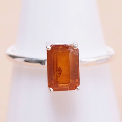 Nefertitis Kyanit oranžový prsten stříbro 33712