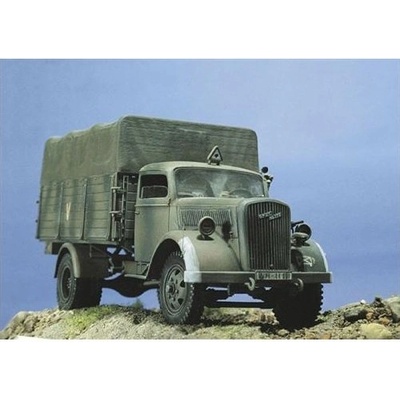 Italeri Kfz. 305 OPEL BLITZ Model Kit military 0216 1:35