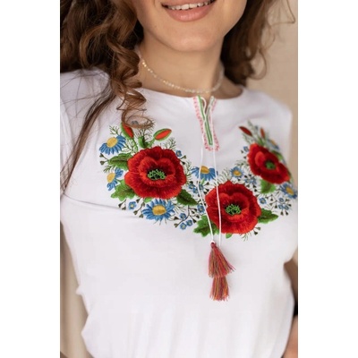 Dámske folklórne tričko bavlnené s krásnou kvetinovou výšivkou