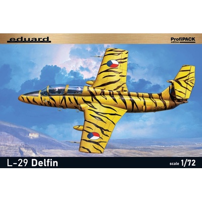 Eduard L 29 Delfín PROFIPACK 7096 1:72
