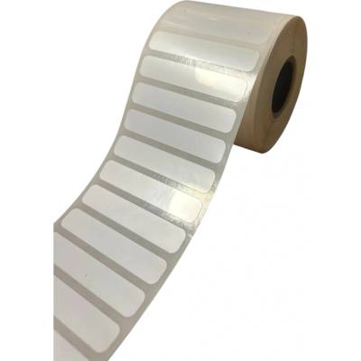 Plastová Etiketa 55 mm x 10 mm, Polyester, Biela, Dutinka 25 mm, 2000 ks/kotúč, Permanentné lepidlo