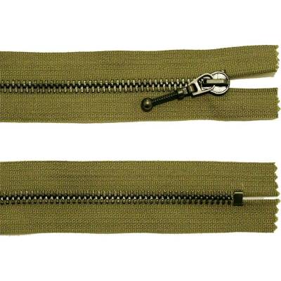 Kovový zip no.5 nerozepínací 18cm khaki (černé zoubky)