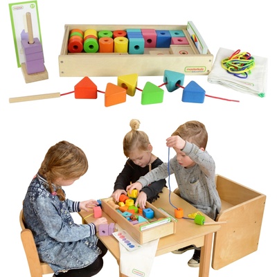 Veľká drevená navliekacia šnurovačka Montessori od Masterkidz