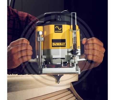DeWALT DW625E