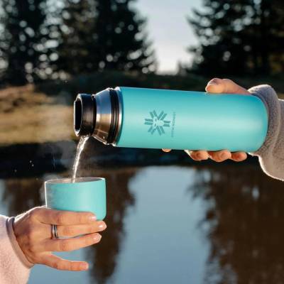 Snow Monkey termoska Pioneer 700 ml světle zelená