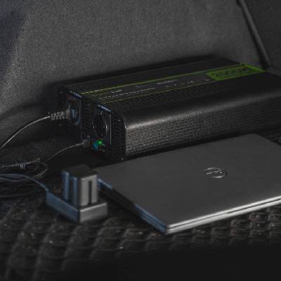 Инвертор за кола - Green Cell Car Power Inverter Converter INGC04 24V to 230V 500W/1000W with USB (INVGC04)