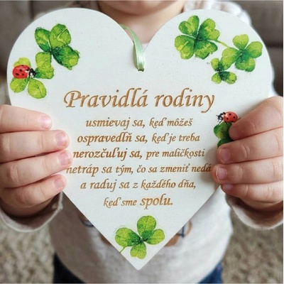 Tabulka na dveře srdíčko 17 cm Pravidla rodiny čtyřlístek