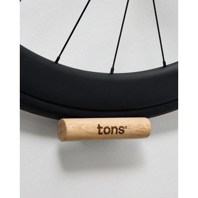 Tons Angled Wall Mount Natural Oak na stenu