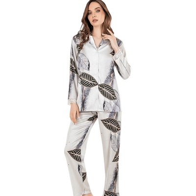 Дамска сатенена пижама в цвят крем с листа