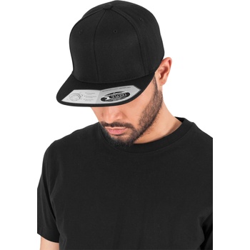 Urban Classics Шапка с козирка в черно 110 Fitted SnapbackUB-110-00007 - Черен, размер one size