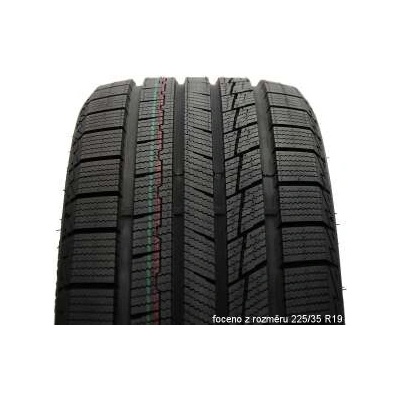 Superia Bluewin UHP 3 295/35 R21 107V