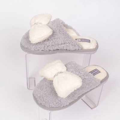 Дамски пухкави пантофи в сиво с голяма панделка
