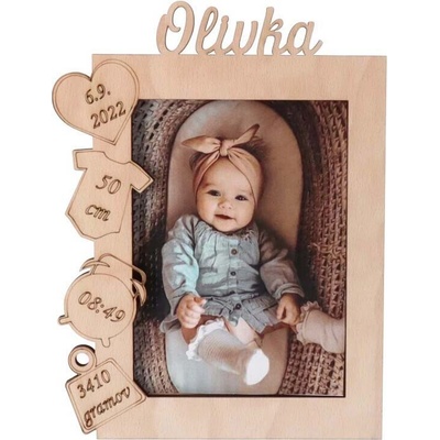 ČistéDrevo Drevený fotorámik s menom k narodeniu dieťaťa 13 x 18 cm