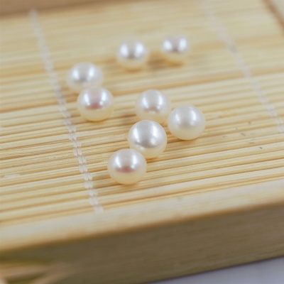 Perla sladkovodní bílá 5-5,5mm polovrtaná - Obsah balení 1 ks PP 130 – Zbozi.Blesk.cz