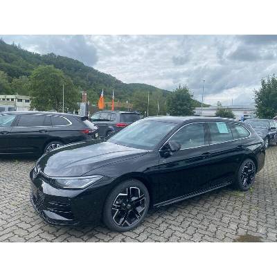 Volkswagen Passat Variant 2.0 TDI R-Line DSG 110 kW