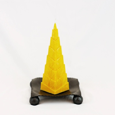 Hefaistos Žlutá Pyramida - Svícen Čtverec kovové