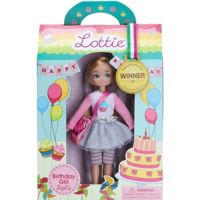 Lottie Bábika oslávenkyňa