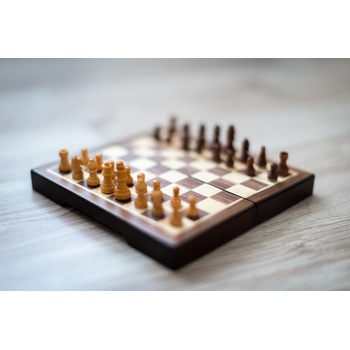 Magnetické drevené šachy malé