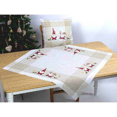 TiaHome Vianočný vyšívaný obrus Santa Claus 40x85 cm