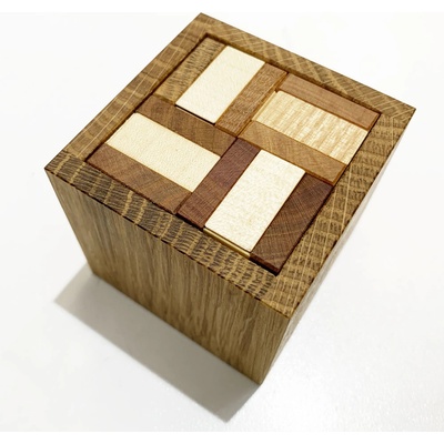 Akiyama Packing Box