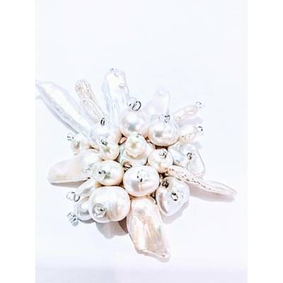 Brož White Pearl