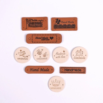 Takoy Koženkové štítky Handmade bílé / hnědé - balení 10 ks
