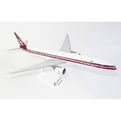 PPC Holland B7773DZER Qatar Airways "Retro" Colors, Named "فريحه" 1:200