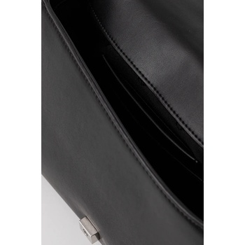Calvin Klein Чанта Calvin Klein в черно K60K612996 (K60K612996)
